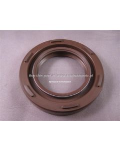 09289-38006 GT550 Crankshaft seal middle