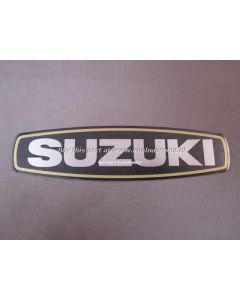 68233-34000 Suzuki Emblem Cover GT550/500(LH)  !! only a few available !!