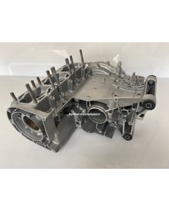 Suzuki GT550 crankcase very nice condition 