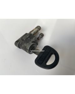 steering lock with key